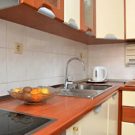 Ivo * سبليت